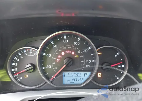 2016 Toyota Rav4 Le z USA, uszkodzony, nr VIN JTMBFREV1GD185758